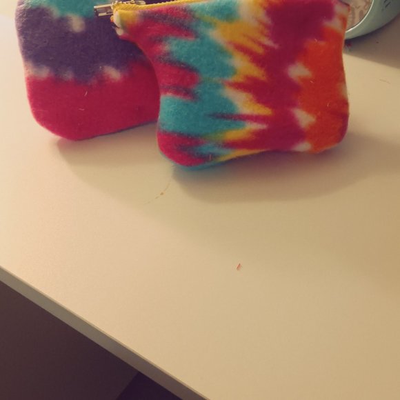 Homemade and Custom Rag Quilts, Corn Hole bags w/Carriers - Picture 10 of 12